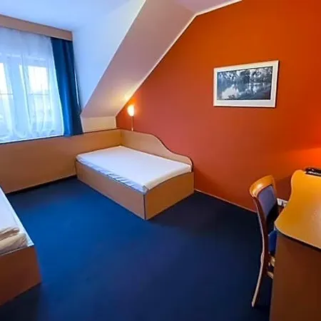 فندق U Milina 4*